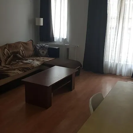 Topaz Haz * Budapest
